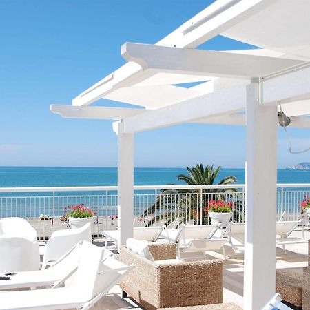 Hotel Villa Eleonora Scauri  Exterior foto