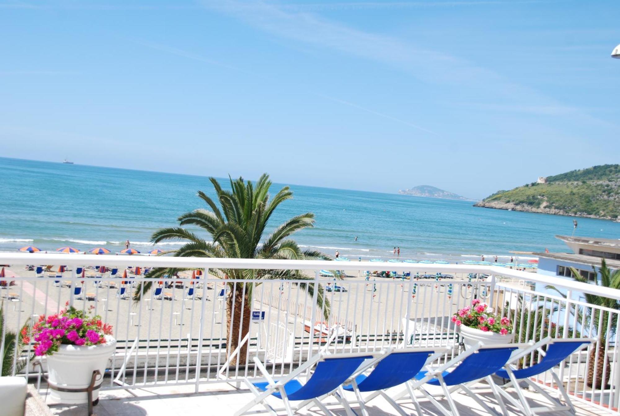 Hotel Villa Eleonora Scauri  Exterior foto