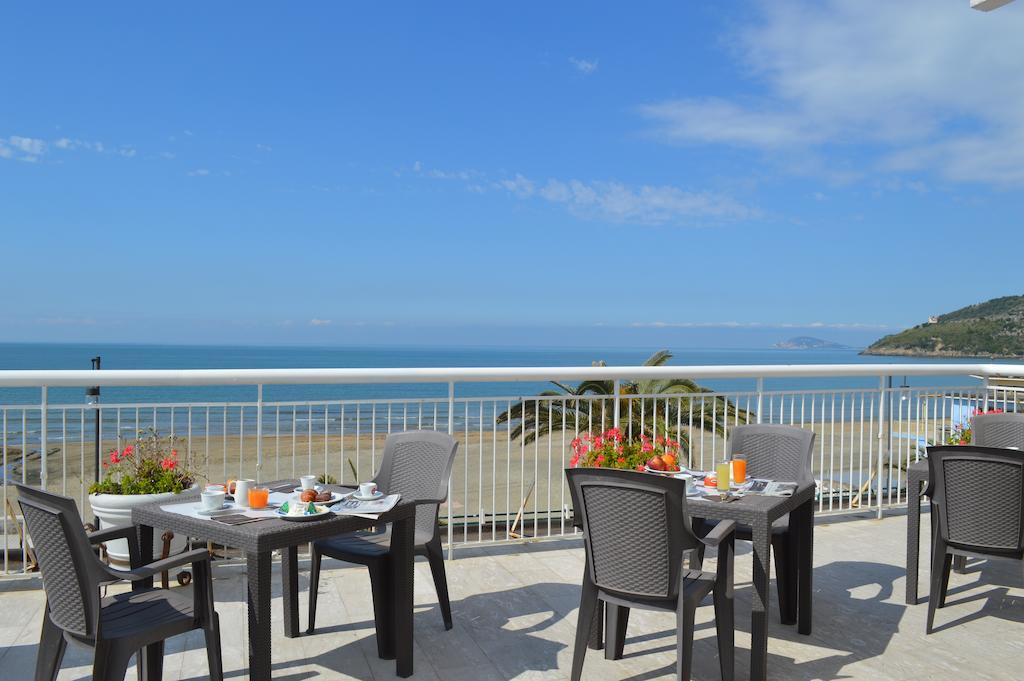 Hotel Villa Eleonora Scauri  Exterior foto